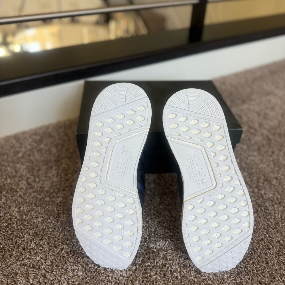 ADIDAS NMD_R1 - Picture 3 of 3